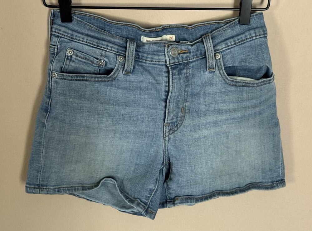 Levi's Women’s Mid-Length Shorts – Size 26, Wash Stretch Denim